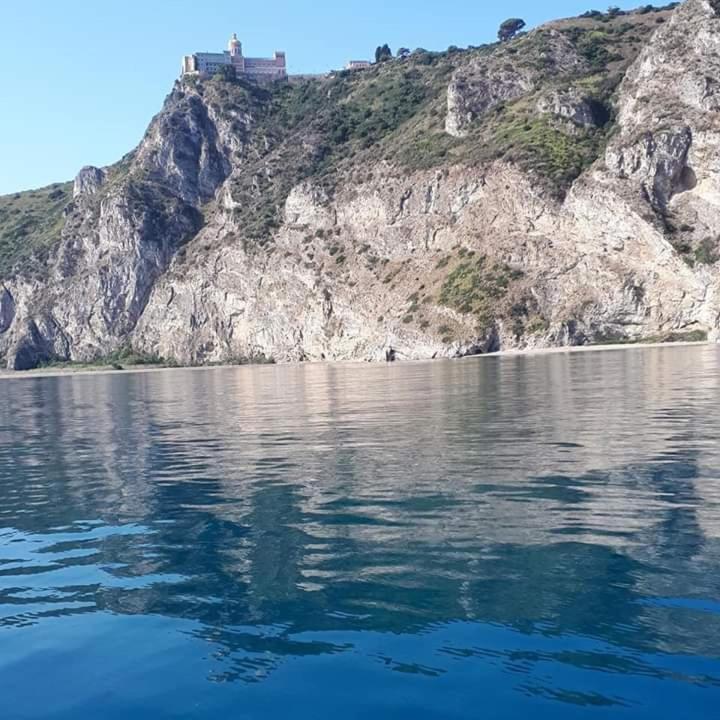 B&B La Casa Du Barone Falcone Kültér fotó